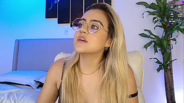 MaryMoon_'s cam snapshot