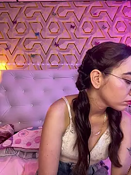 MelanyyJhonson15 live sex cam