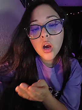 Bella-Gema live sex cam