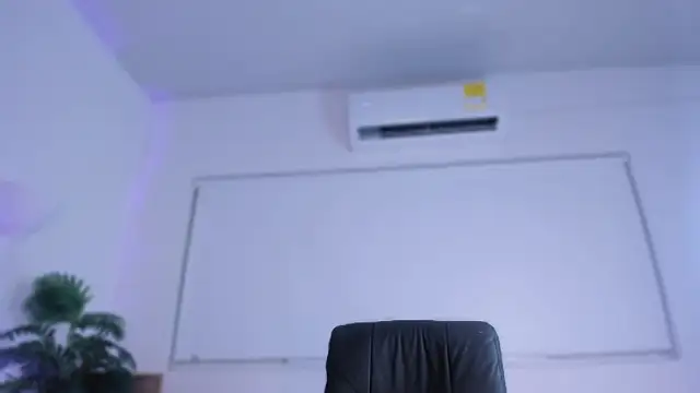 Ayha_khalaf's cam snapshot