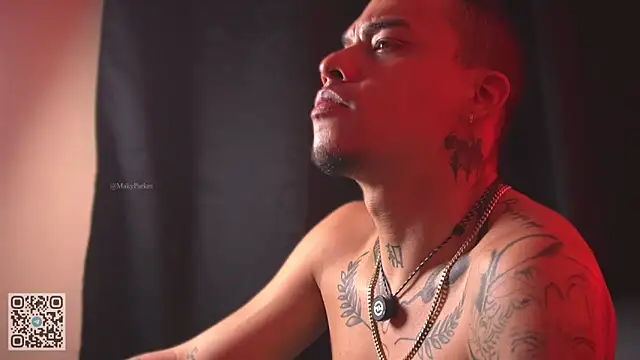 AlphaMasterXxx live sex cam