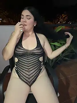 Roxy_rousse01's cam snapshot