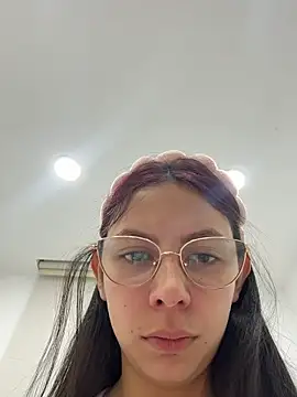 Bonniepark live sex cam