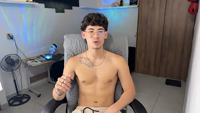 Kisan_Smith live sex cam