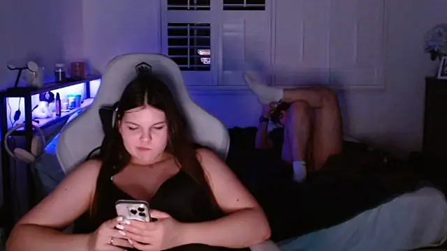 yourmila1 live sex cam