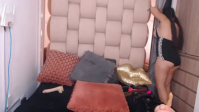 emarosse1 live sex cam