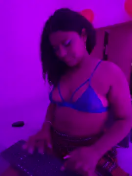 canelaa_sweet5's cam snapshot