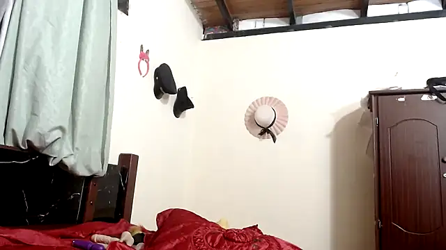 MarilinCarolina live sex cam