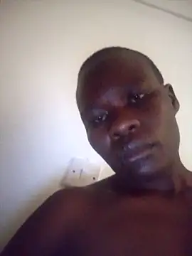 MINNYIRI live sex cam