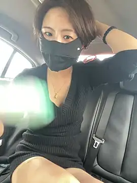 mi-ki1314 live sex cam