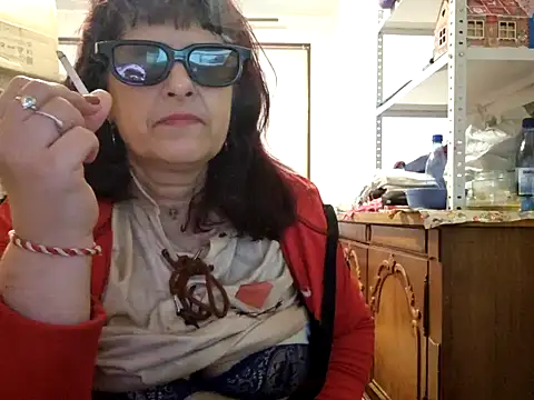 Samantha_Squirt@xh live sex cam