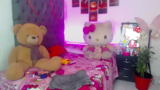 lucianadolll live sex cam