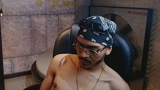 MarcusRain_ live sex cam