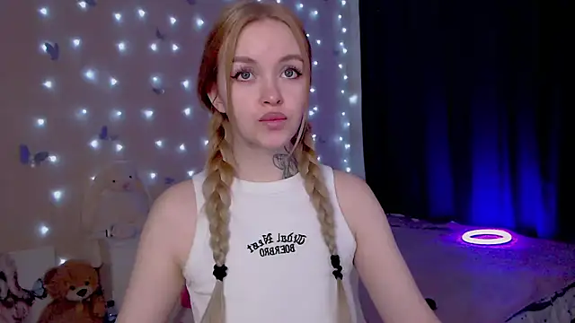 Naughty_Mable's cam snapshot