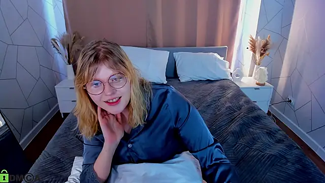 luna_c0ra's cam snapshot