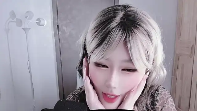 77-rororo live sex cam