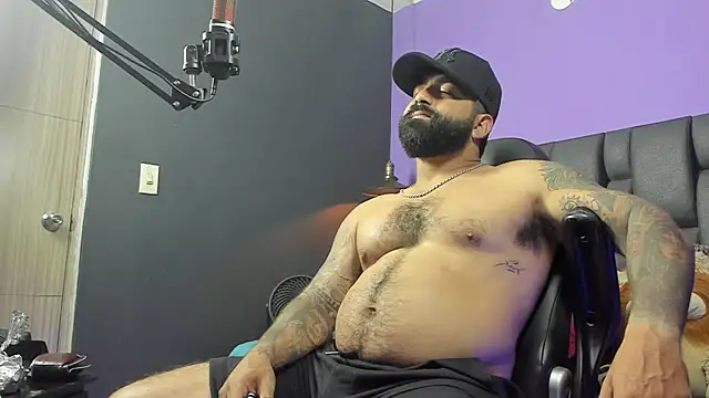 Lyon_vach live sex cam