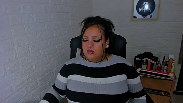 Arthemisa_tay69's cam snapshot