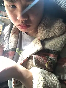 Minhkhue121's cam snapshot