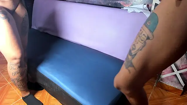 Demonia_en2cocks's cam snapshot