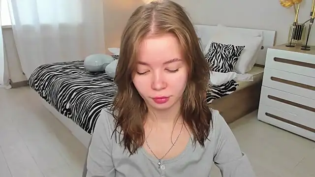 Violetta__Dreams's cam snapshot