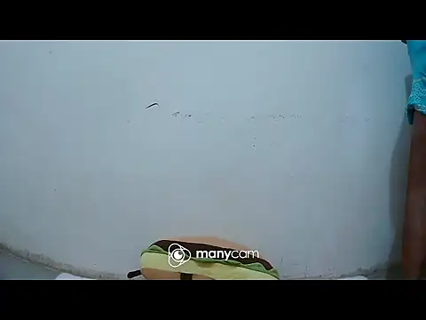 exotic_girl69x's cam snapshot