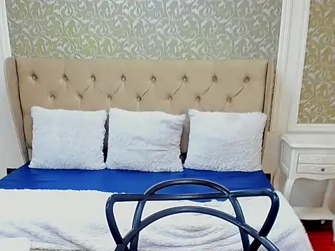 Sophia_Cook_'s cam snapshot