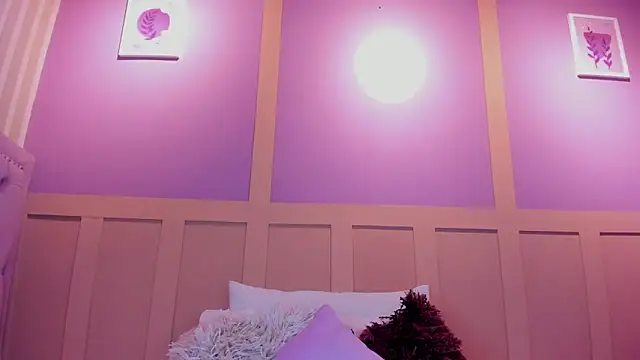 LilithAllenn's cam snapshot