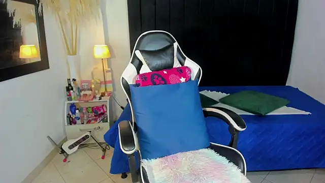 karen_adamss's cam snapshot