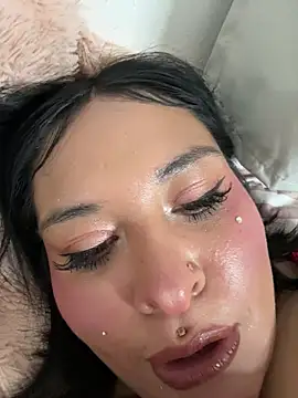 Nailealipsglossy's cam snapshot