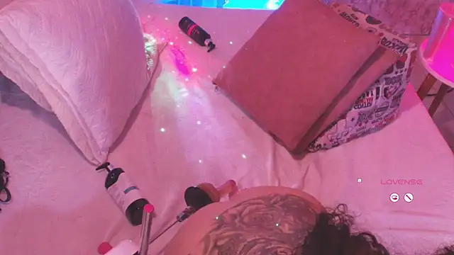 Dakota-hott's cam snapshot