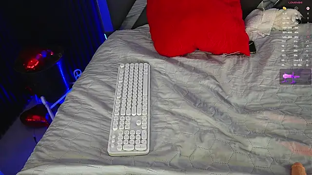 charlotte_01's cam snapshot