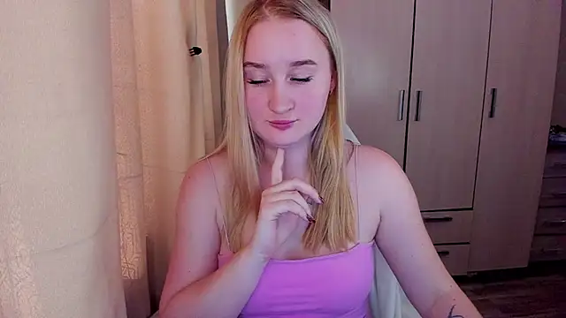 KeiraNight's cam snapshot