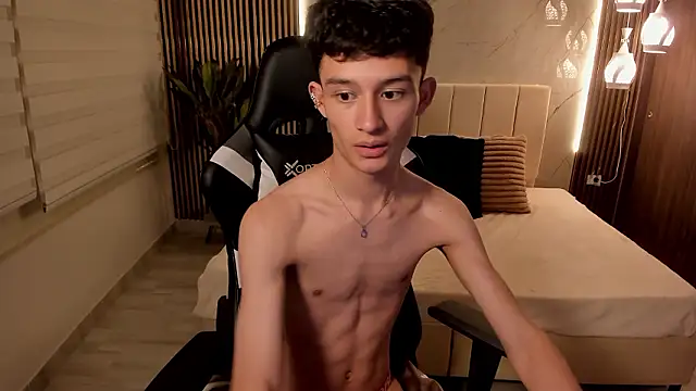 Patrick_Howland_ live sex cam