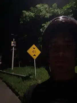 Maicol_xxxx live sex cam