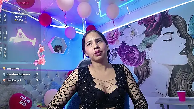 nicol_ross19's cam snapshot