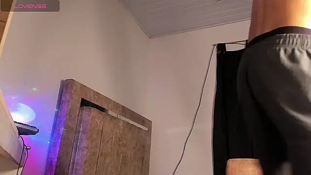 Kriss_Edwards live sex cam