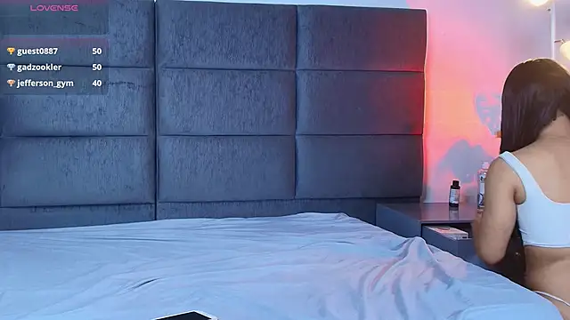 Slenna_Moon live sex cam