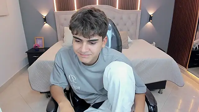 Tommy18__ live sex cam