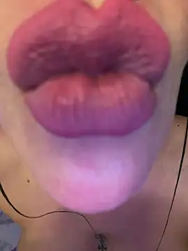 carol_latina13 live sex cam