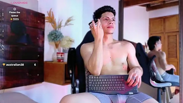 JhosuaVega live sex cam