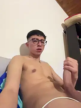 CamiRojas_boy live sex cam