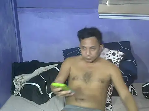 hotcumboi69 live sex cam