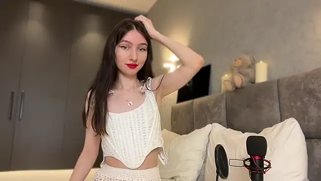 AnaMoonlight live sex cam