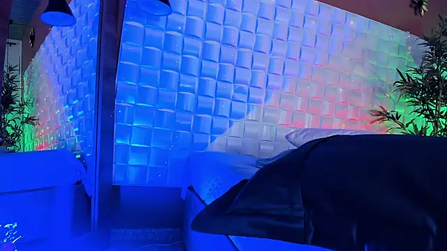 Itzel_Geneva live sex cam