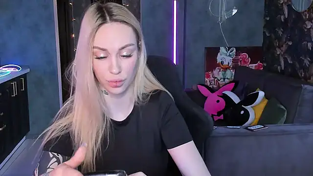 Blckmirrorr live sex cam