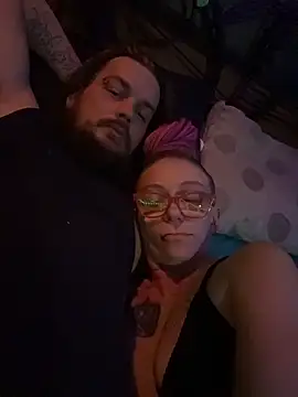 Stonermama666420 live sex cam