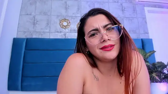 SaraAlvarezx live sex cam