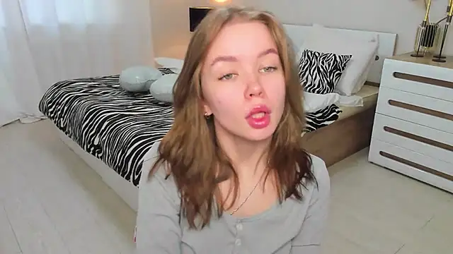 Violetta__Dreams live sex cam