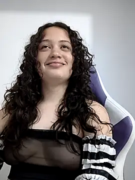 Alana_444's cam snapshot